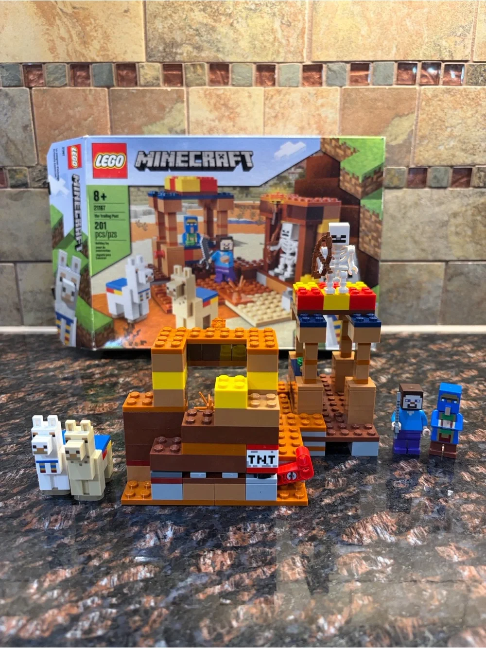 Lego Minecraft The Trading Post BuildingToy #21167 201 Pieces Ages 8+